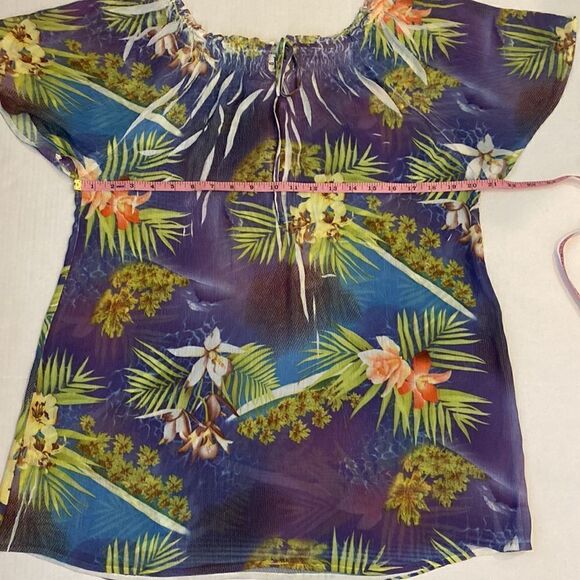 Tropical print lite weight pullover top with elastic neck size L - Picture 7 of 10